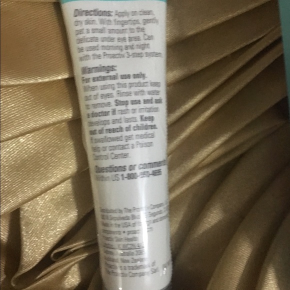 Proactiv Eye Brigtning Serum .5 Oz Vitamins C&E - Picture 4 of 6